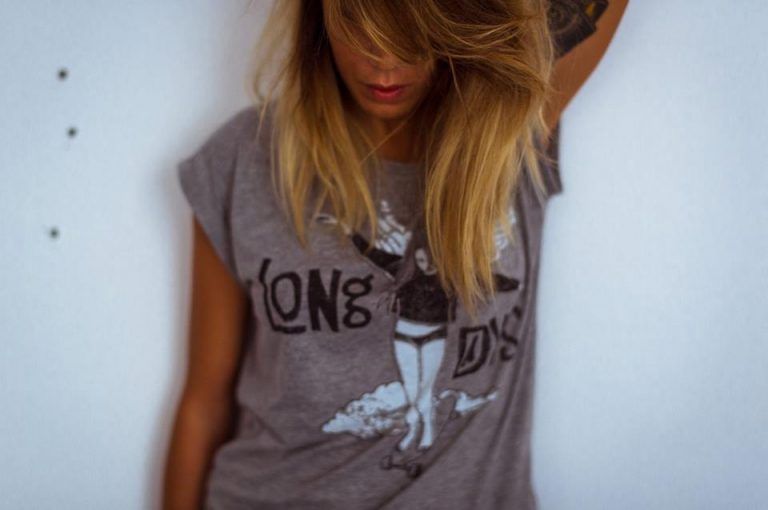 camiseta chica baile sobre ruedas