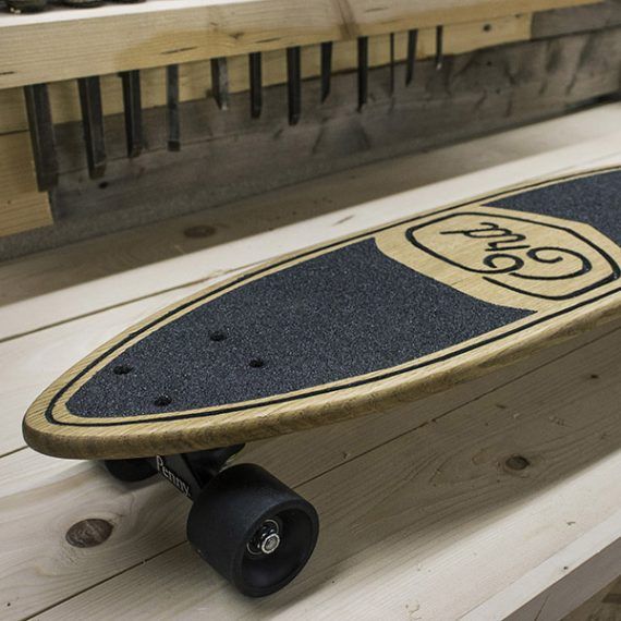 001-BETTY-Roble-Retro-Skate-2-1