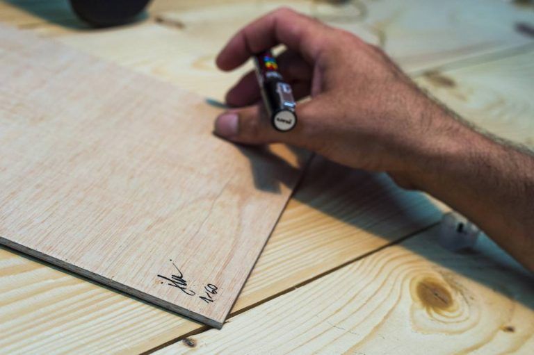 T-Shirt Old Boy by Lázaro/Long Days/Longboard